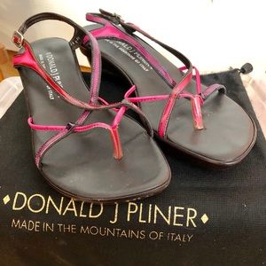 DONALD PLINER HOT PINK SANDALS